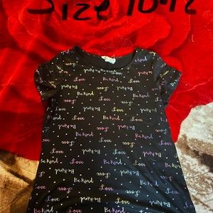 Girls tshirt size 10/12